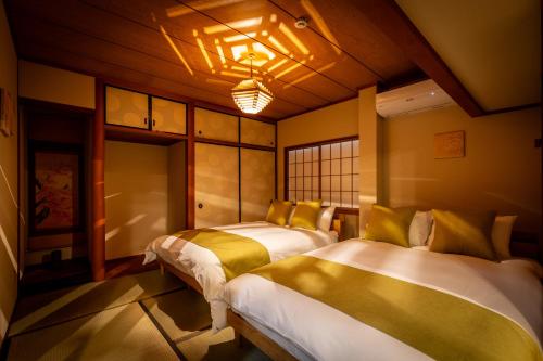 Chikyuutabikazoku Kintetsu Nara Ekimae — 4-Star Luxury Hotel in Nara-Shi, Japan