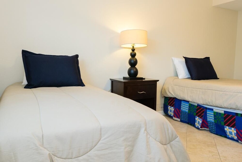 Palm Cay 5 - photo 19