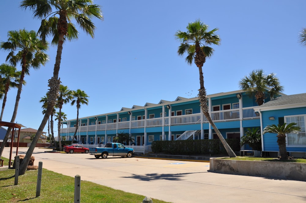 Plantation Suites & Conference Center - photo 62