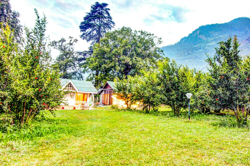 amã Stays & Trails Ramgarh Heritage Villa Manali — 4-Star Luxury Hotel in Kulu, India