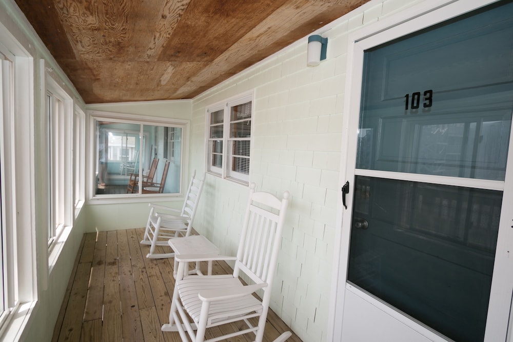 Outer Banks Motel - photo 147
