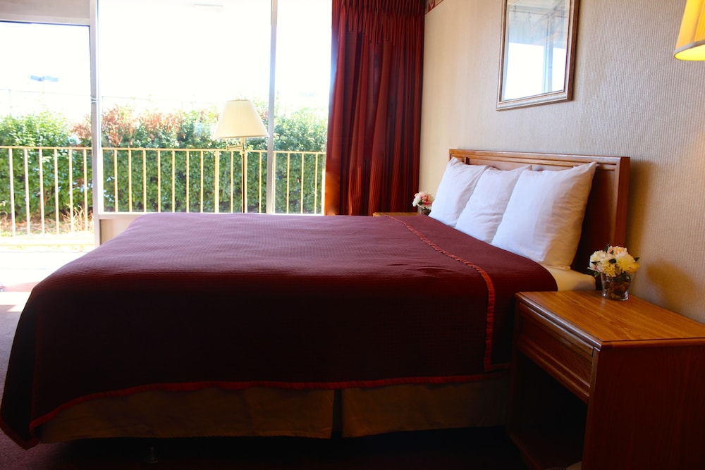 Regency Inn Richmond - photo 23