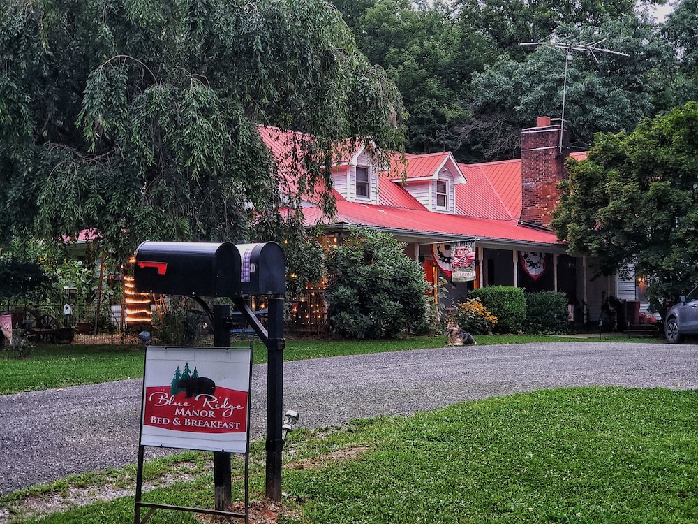 Blue Ridge Manor B&B - photo 37