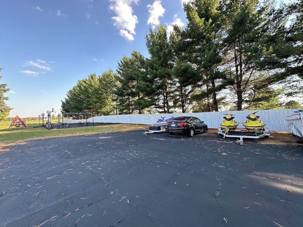 Skyview Motel - photo 34