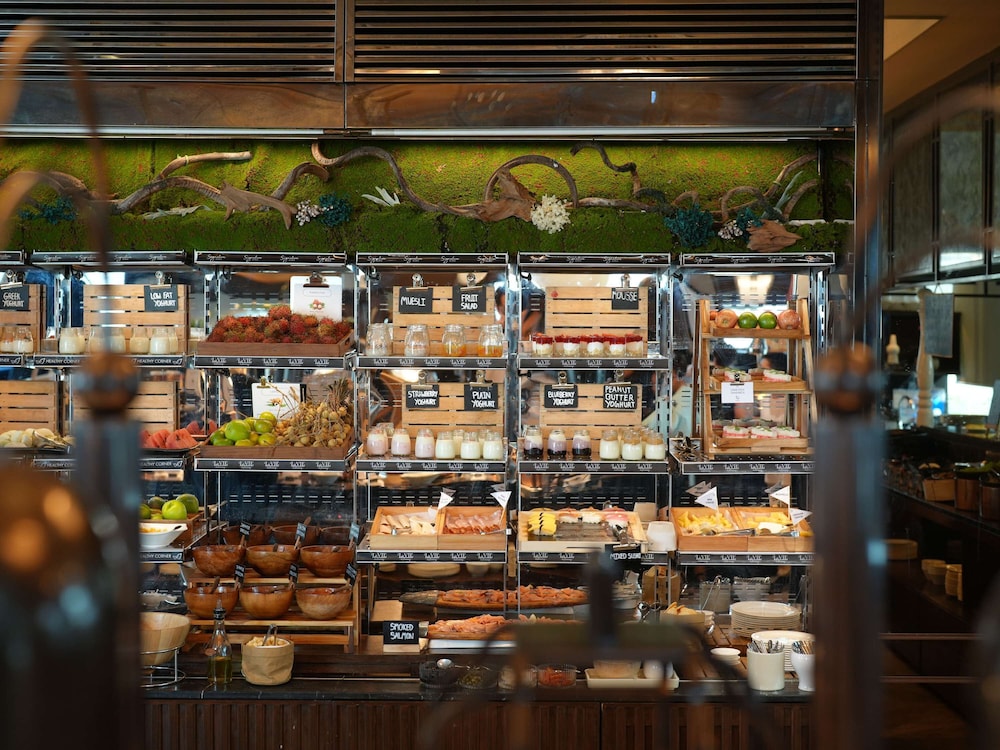 מזון ומשקאות