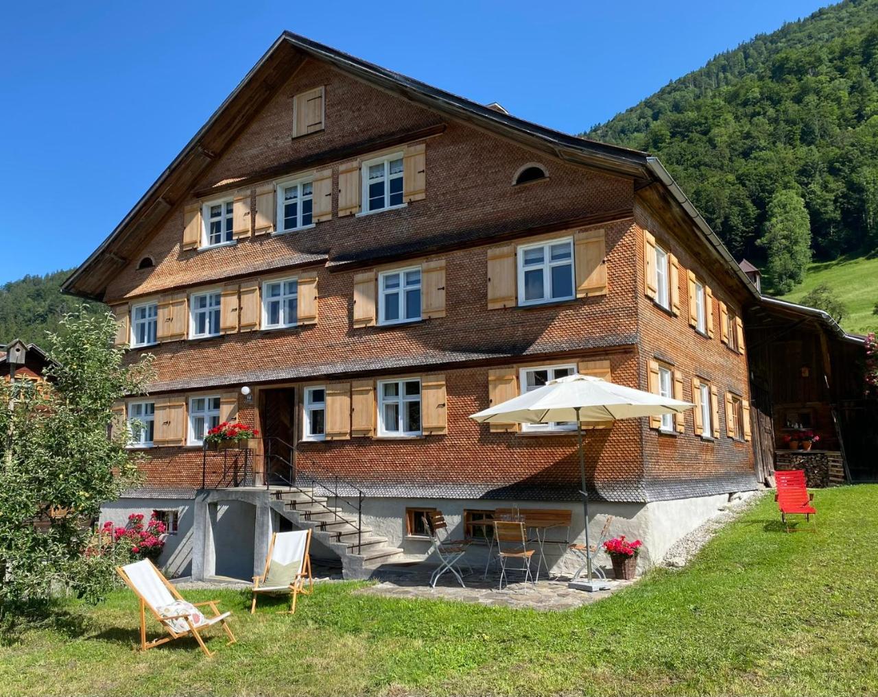 Bregenzerwälderhaus Ambros — hotel in Bezau
