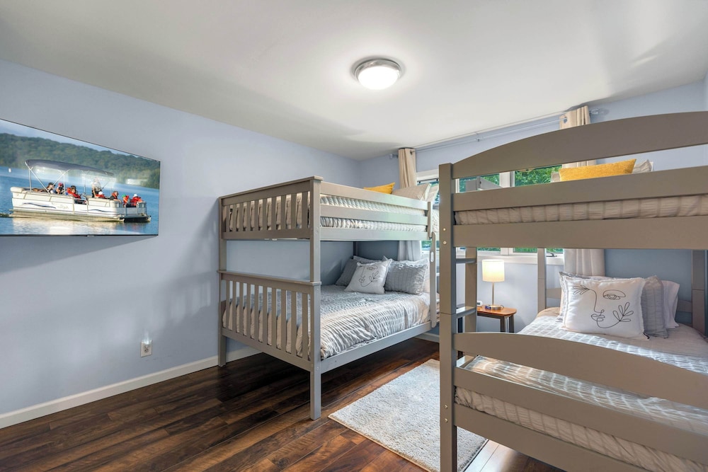 Ozark Escape Enjoy Resort style Fun — Osage Beach — photo 3