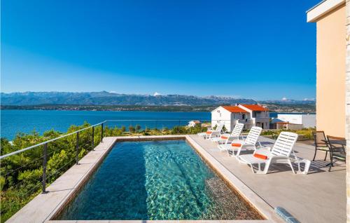 Five Bedroom Holiday Home In Novigrad — 4-Star Luxury Hotel in Novigrad, Croatia