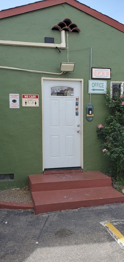 Green spot motel - photo 15