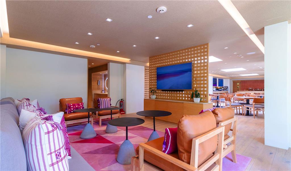 Executive Floor