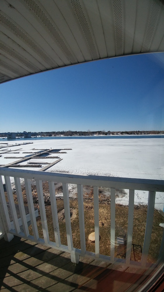 Snug Harbor Inn - photo 126