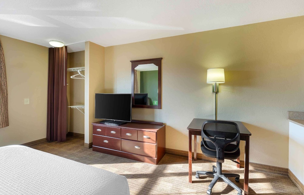 Extended Stay America Suites Chicago Vernon Hills Lake Fores - photo 8