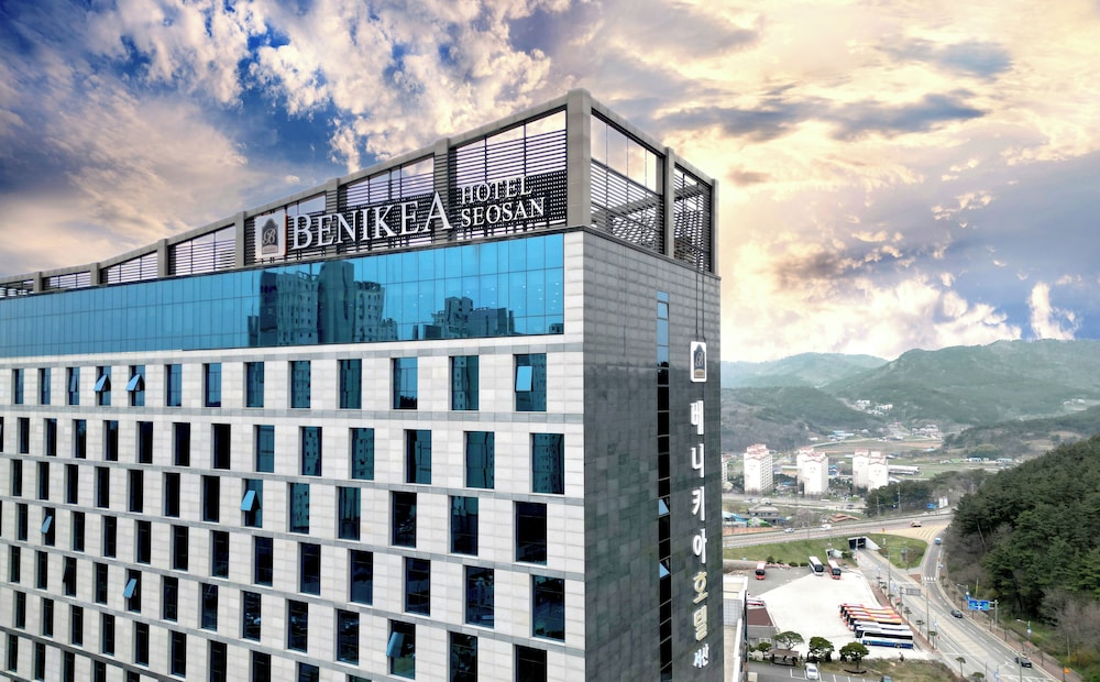 Benikea Seosan — 4-Star Luxury Hotel in Seosan, South Korea