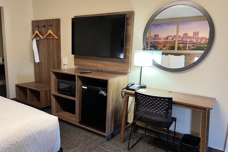 Days Inn by Wyndham Monroe NC - photo 13