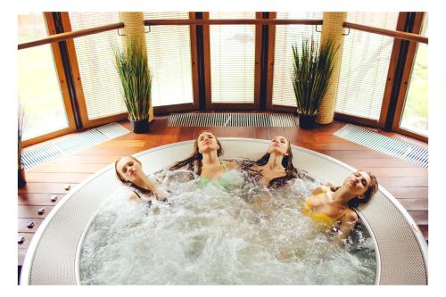Onsen - carbon neutral hotel in Surgut