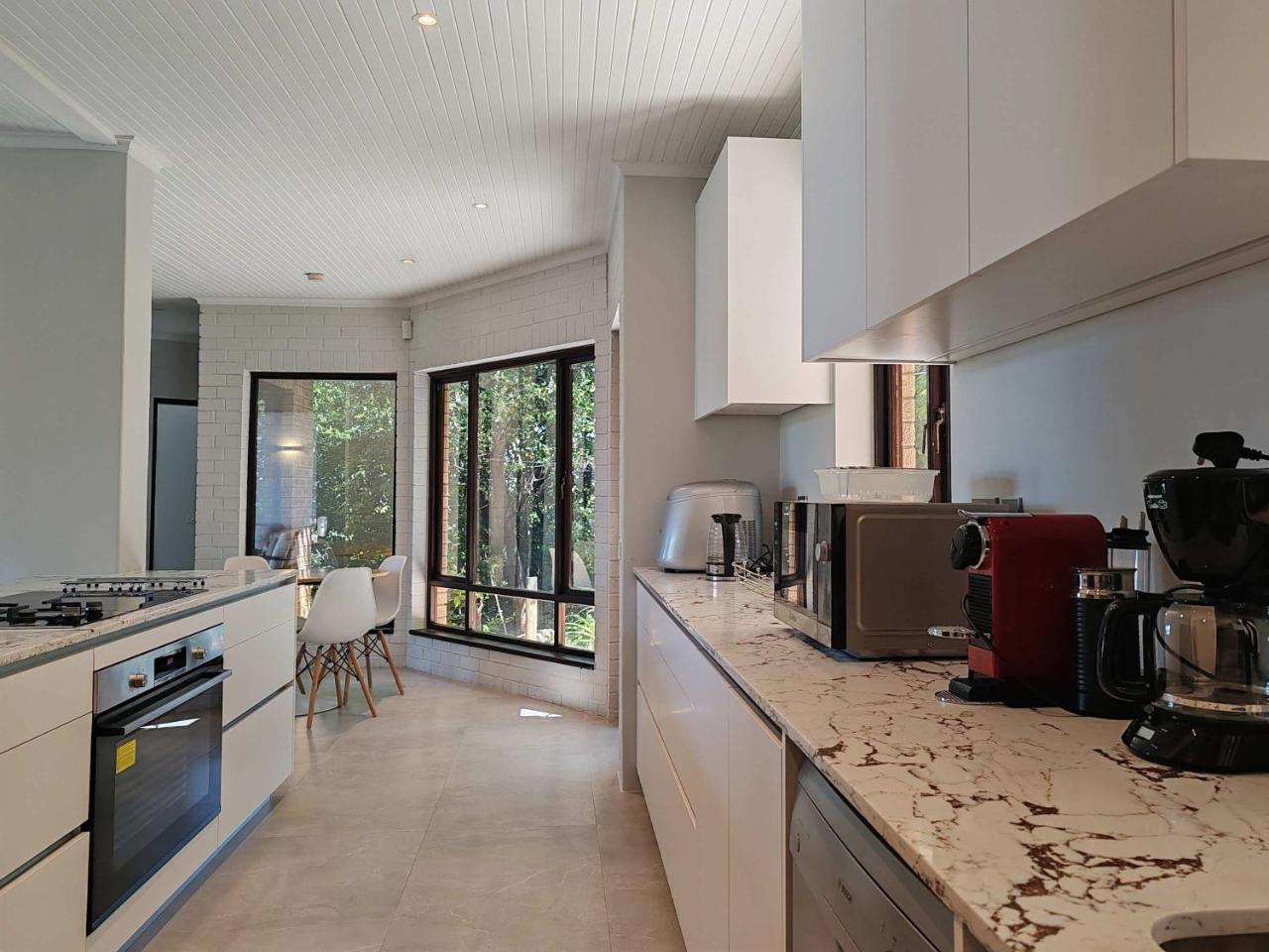 Sunset Bay Stay - last minute hotel in Cape Town
