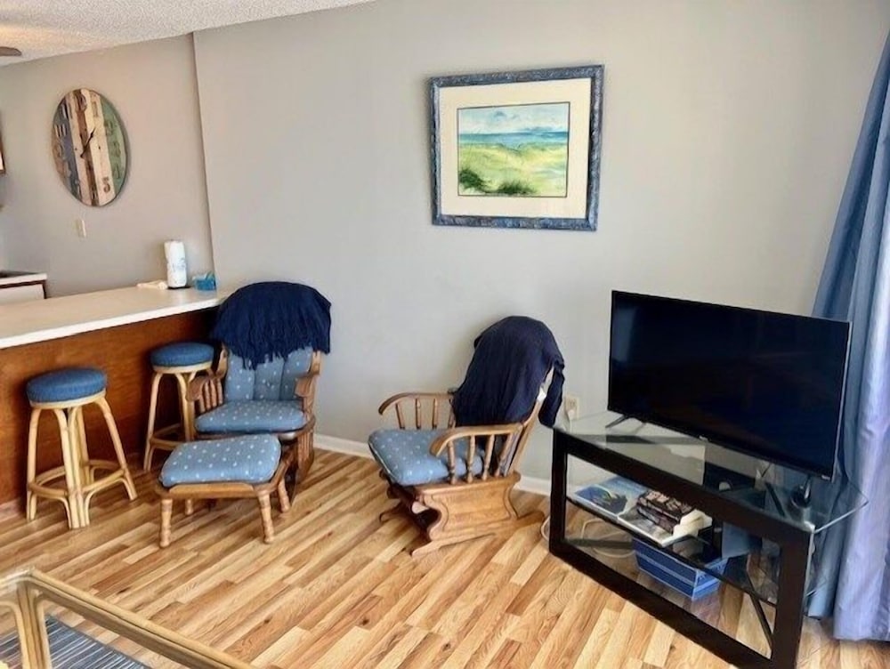 Royal Garden Resort 904 2 Bedroom Condo by RedAwning - photo 8