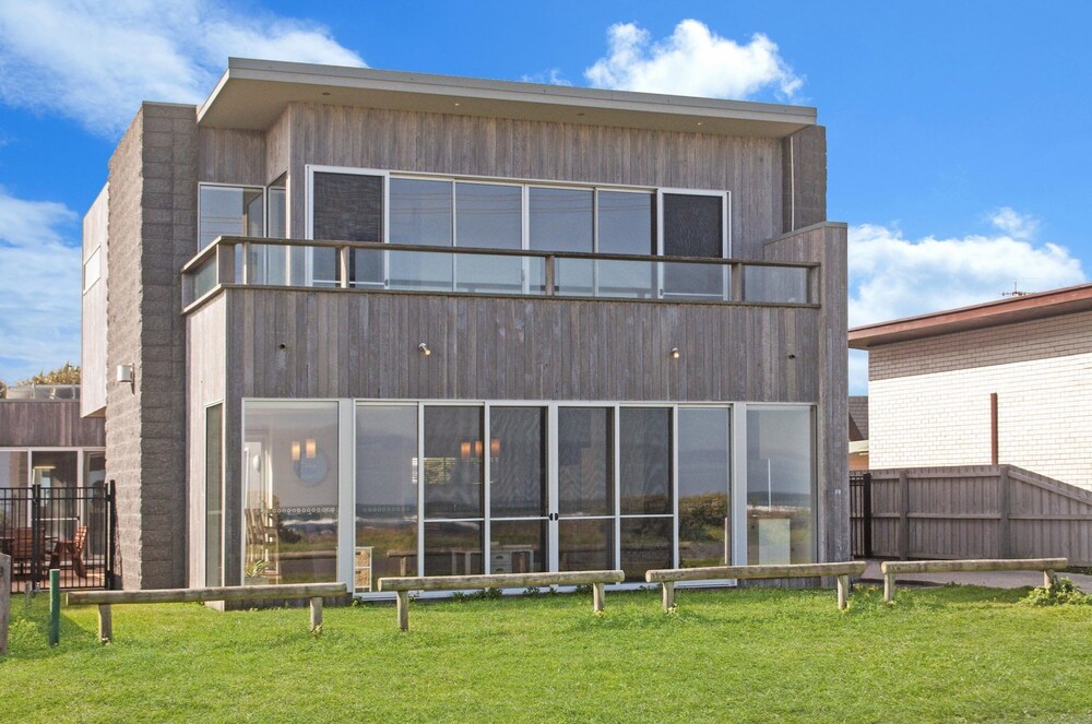 38 Oceane — 4-Star Luxury Hotel in Port Fairy, Australia