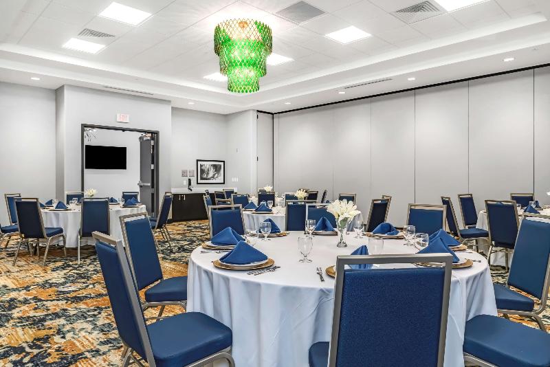 Hilton Garden Inn Fort Wayne North - photo 41