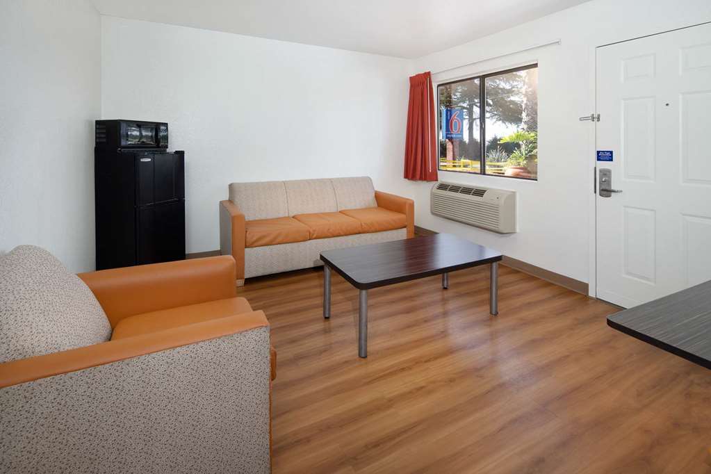 Motel 6 Arcadia CA Los Angeles Pasadena Area - photo 26