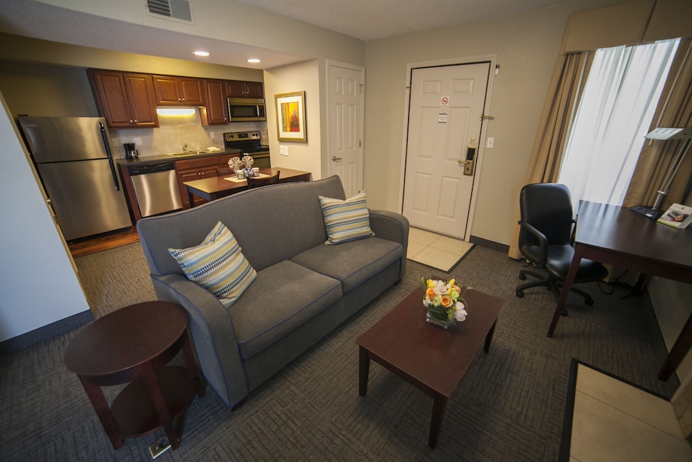 New Haven Village Suites - photo 20