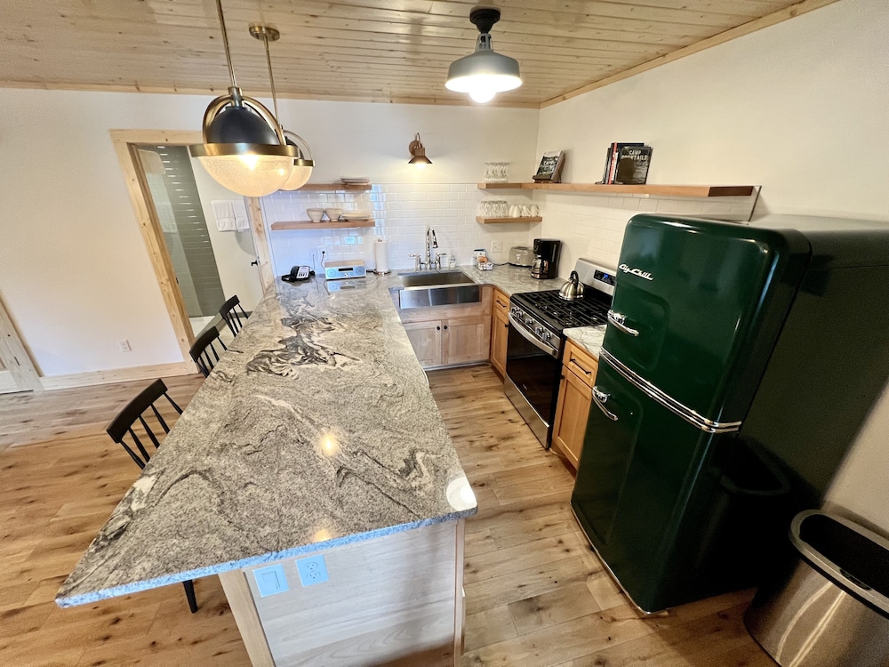 Thomsonite Beach Inn - photo 23