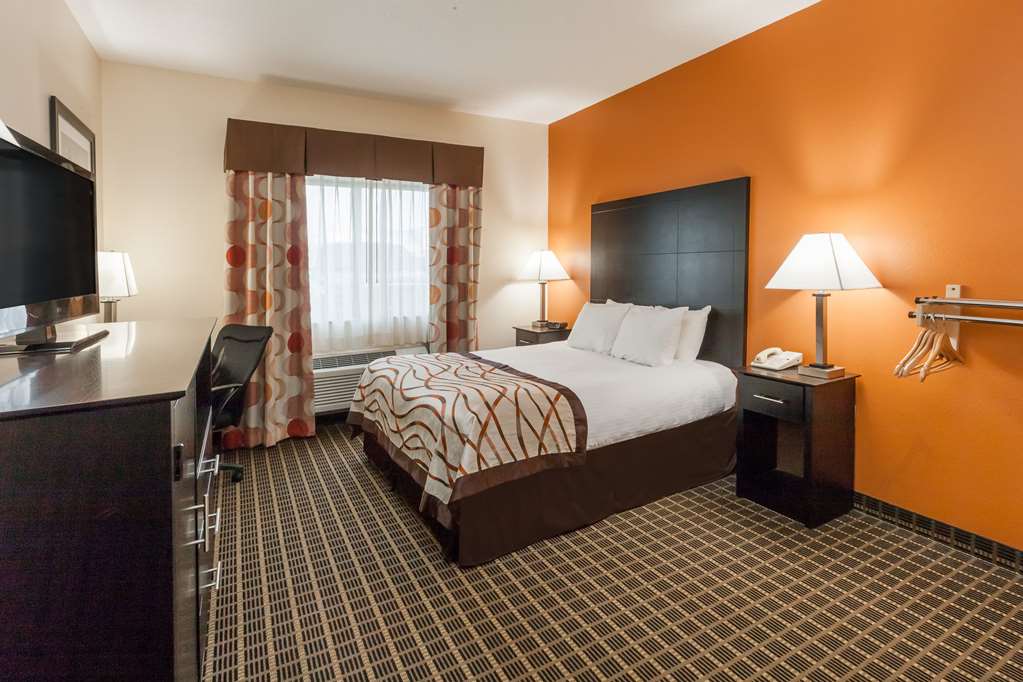 Baymont by Wyndham South Haven - photo 12