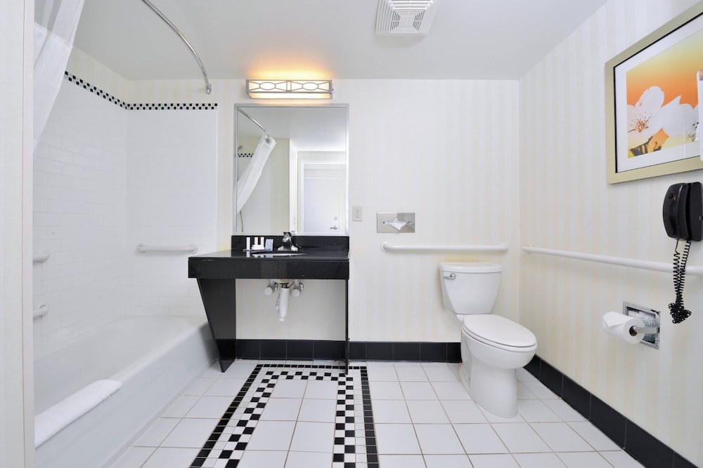 Fairfield Inn & Suites by Marriott Asheboro - photo 15