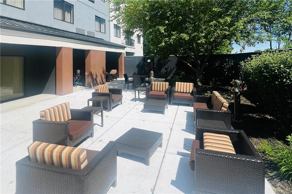Country Inn & Suites by Radisson Columbus Edinburgh - photo 6