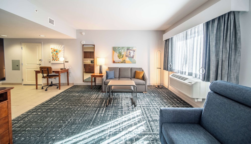 Homewood Suites by Hilton Rochester Mayo Clinic Area Saint Marys - photo 9