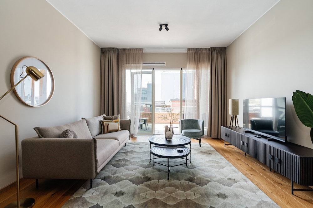 BizStay Harbour IV — 4-Star Luxury Hotel in Scheveningen, Netherlands