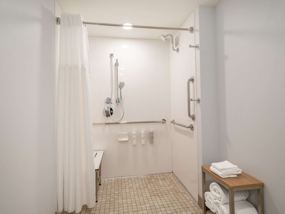Hilton Garden Inn Toledo Downtown OH - photo 31
