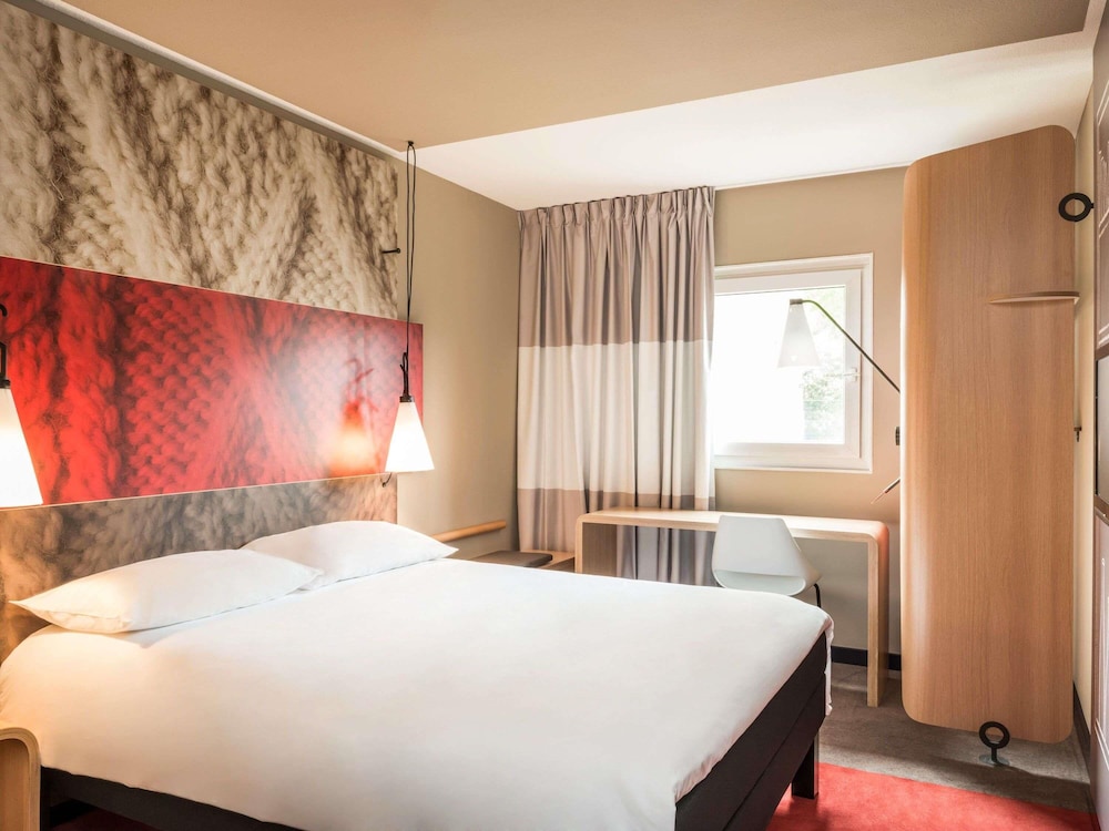 Ibis Paris Issy Les Moulineaux Val De Seine — Issy Les Moulineaux