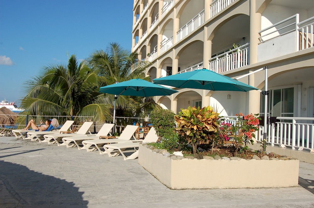 El Cantil Condominiums Resort in Cozumel, Mexico