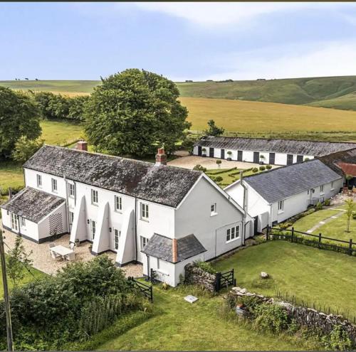 Winstitchen Cottage situated near the River Barle — 4-Star Luxury Hotel in Minehead, United Kingdom