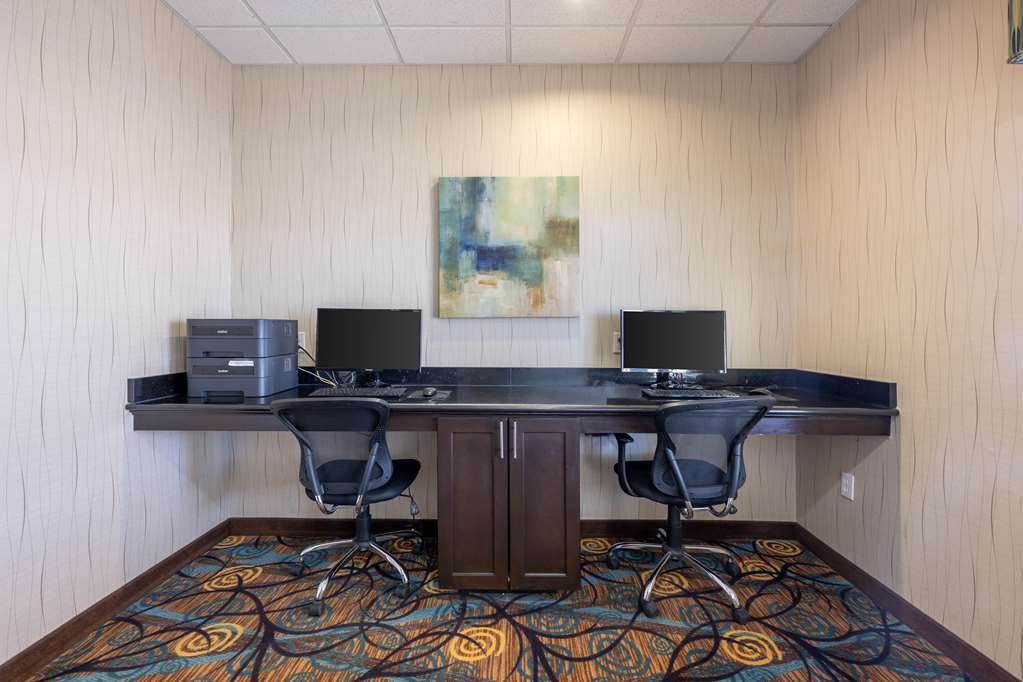 Best Western Plus Midland Suites - photo 22