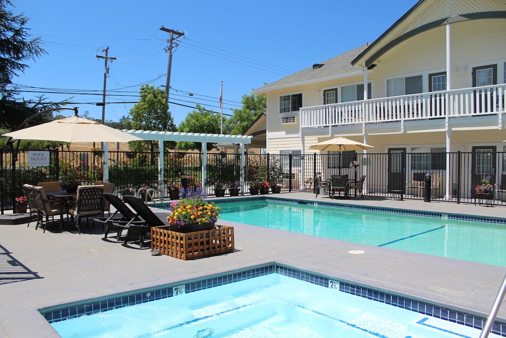 Geyserville Inn - photo 65