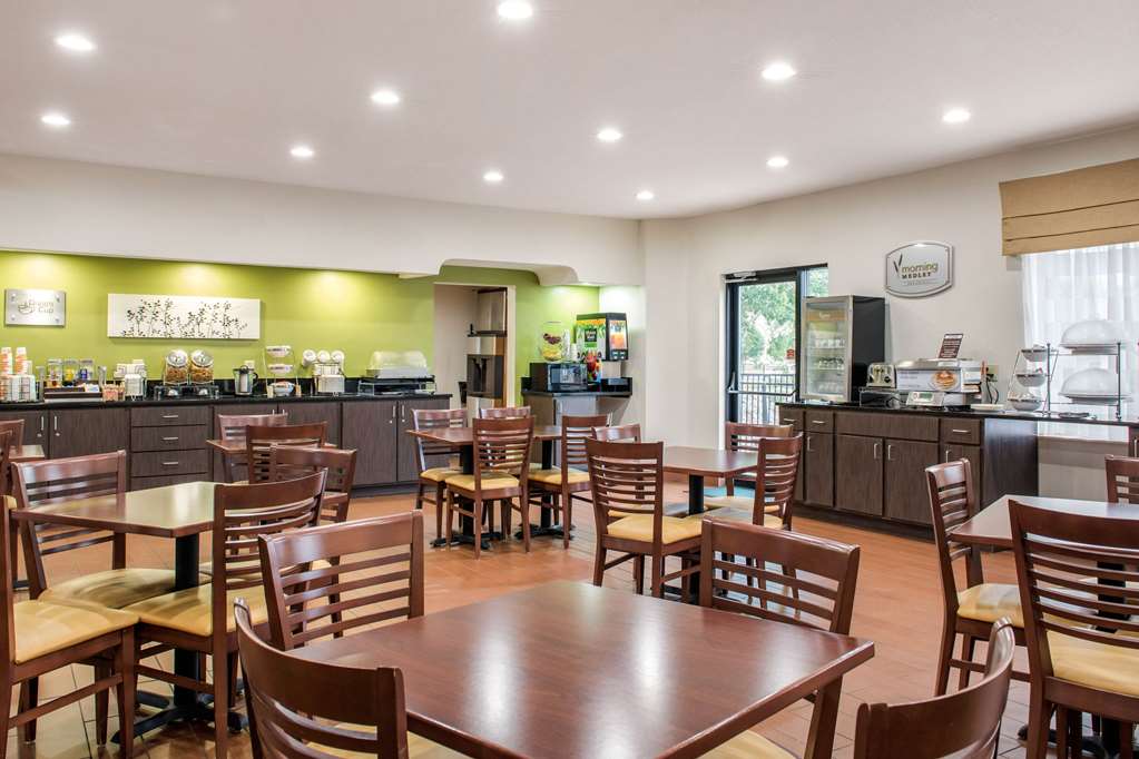 Sleep Inn & Suites Columbus South - photo 41