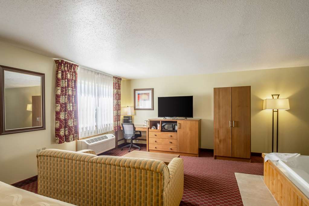 Quality Inn Mineral Point - photo 20