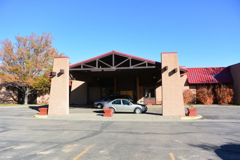 Douglas Inn & Conference Center - photo 66
