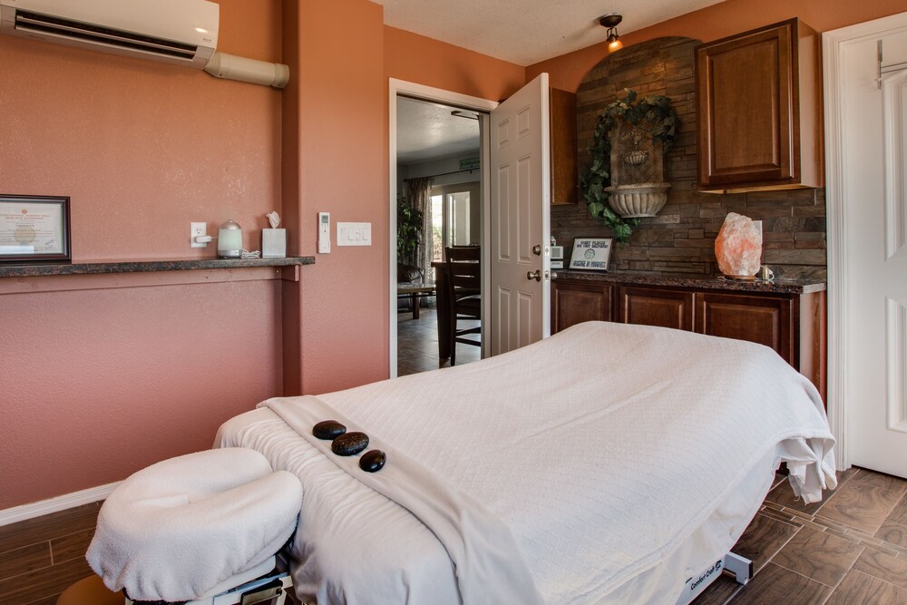 Dream Manor Inn - photo 37