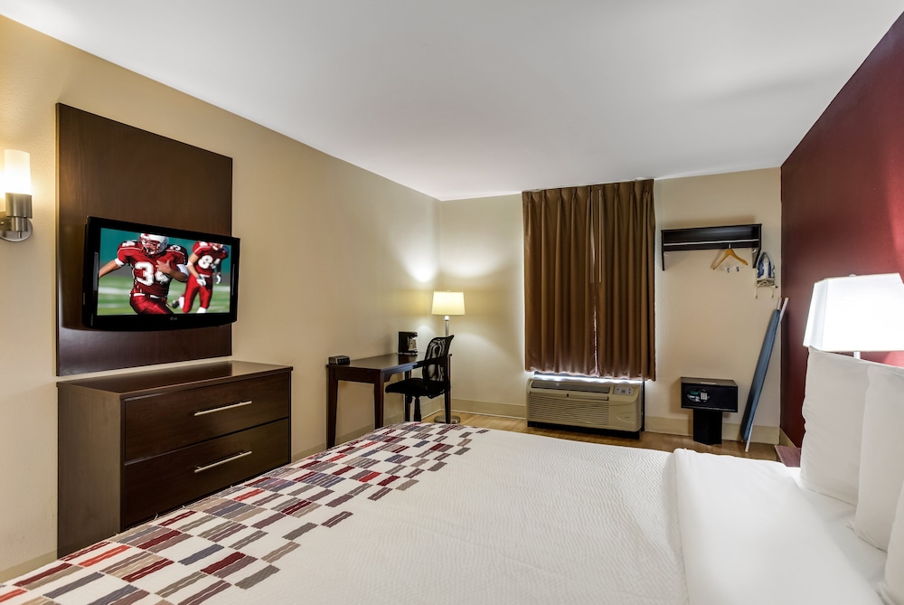 Red Roof Inn Nashville Music City - photo 12