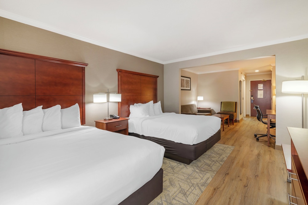Best Western Liverpool Syracuse Inn & Suites - photo 9