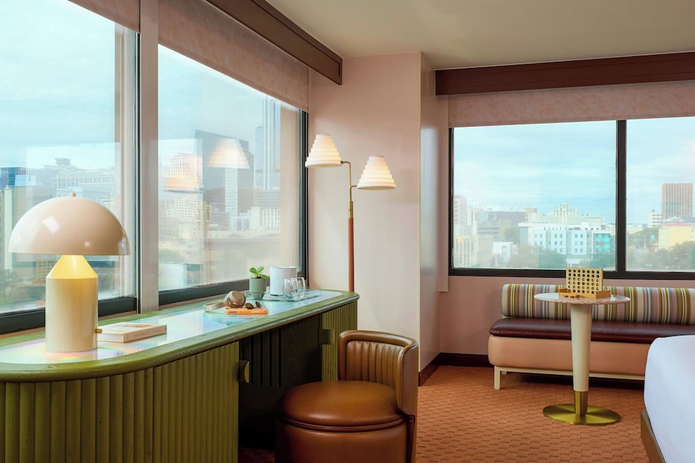 Downright Austin a Renaissance Hotel - photo 34