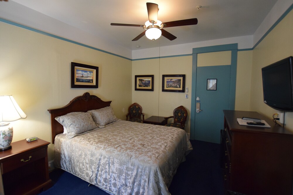 Studio 9 Hotel Catalina - photo 18