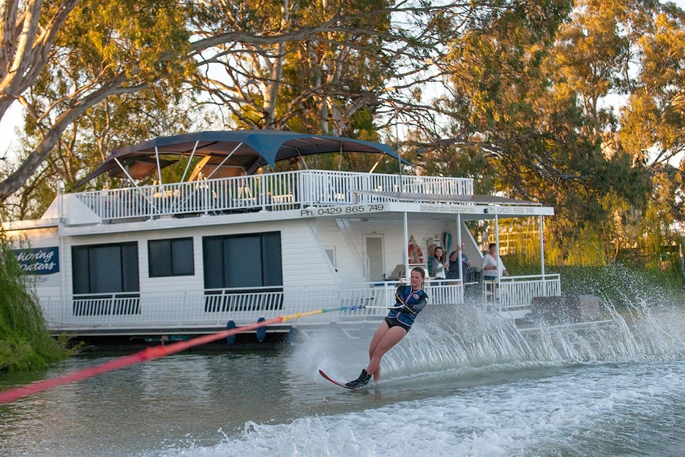 Renmark River Villas and Boats & Bedzzz — Renmark — photo 5