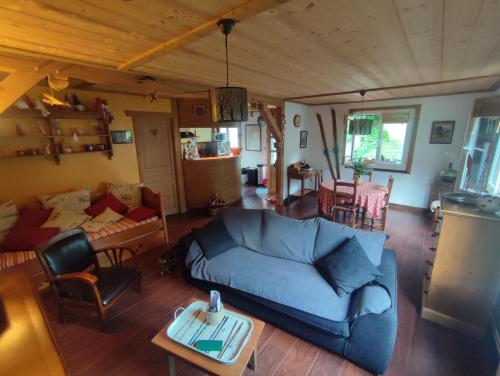 Le Refuge Des Trolls — hotel in Sixt-Sur-Aff