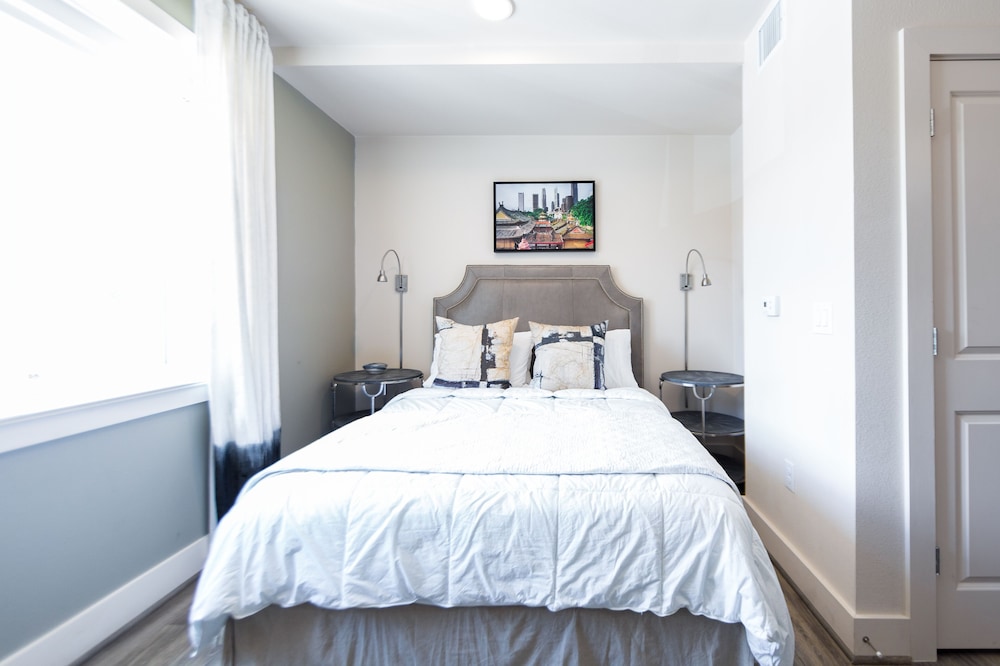 Bishop Arts Hotel by Qresorts. - photo 26