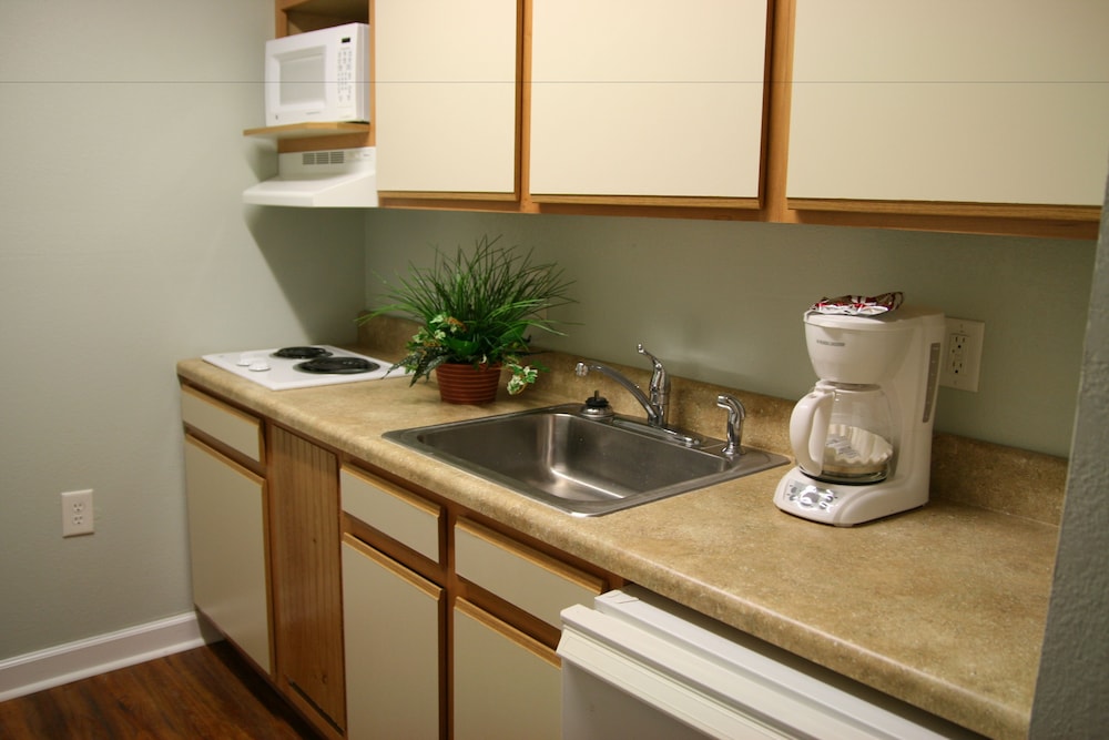 Affordable Suites of America - photo 12