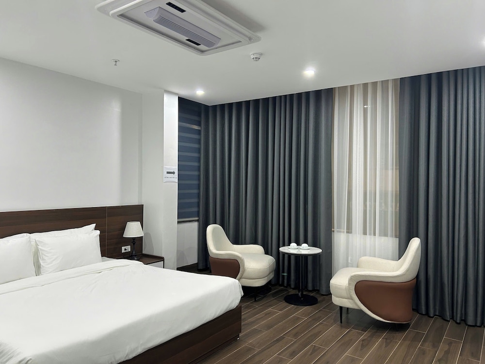 Elegant Hotel - last minute hotel in Hanoi